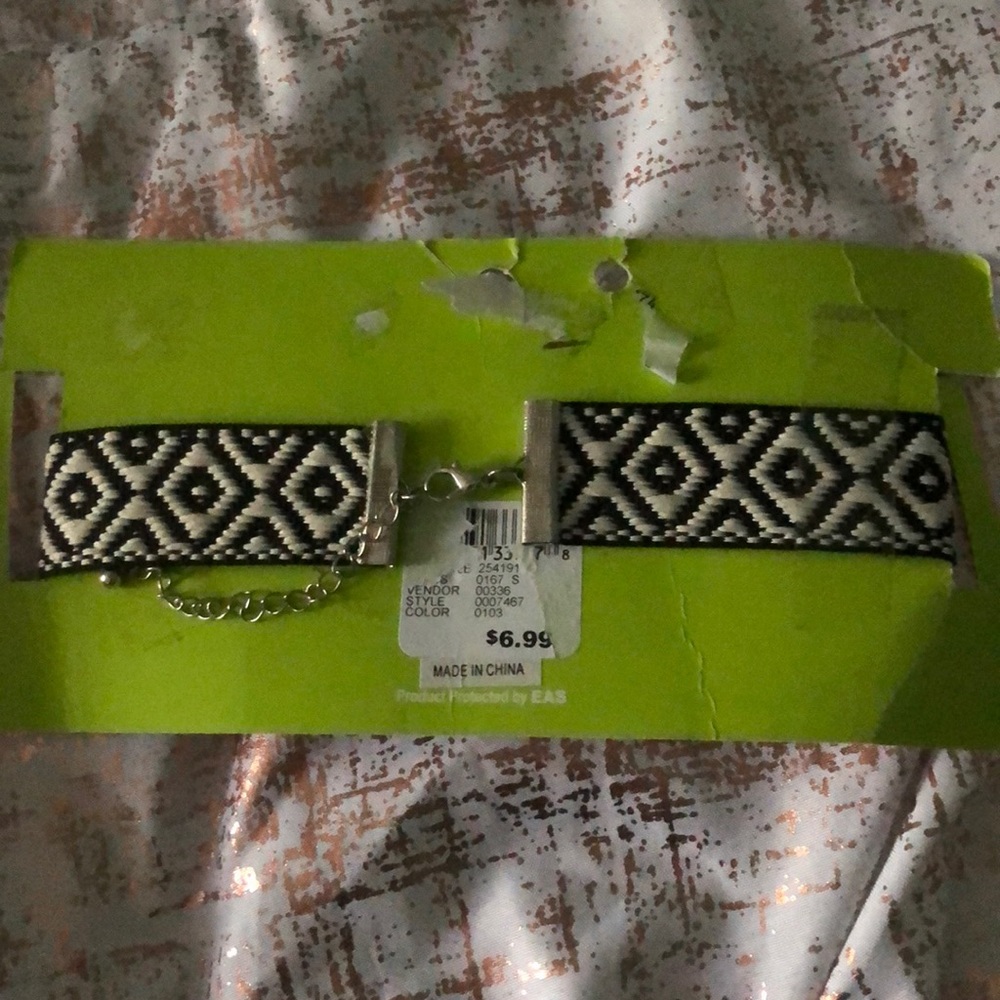 Chevron style chocker - Picture 2 of 2